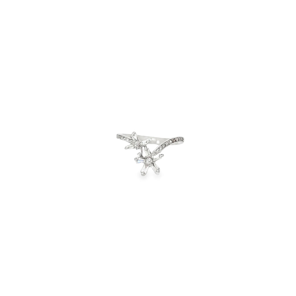 14K White Gold Flower ring