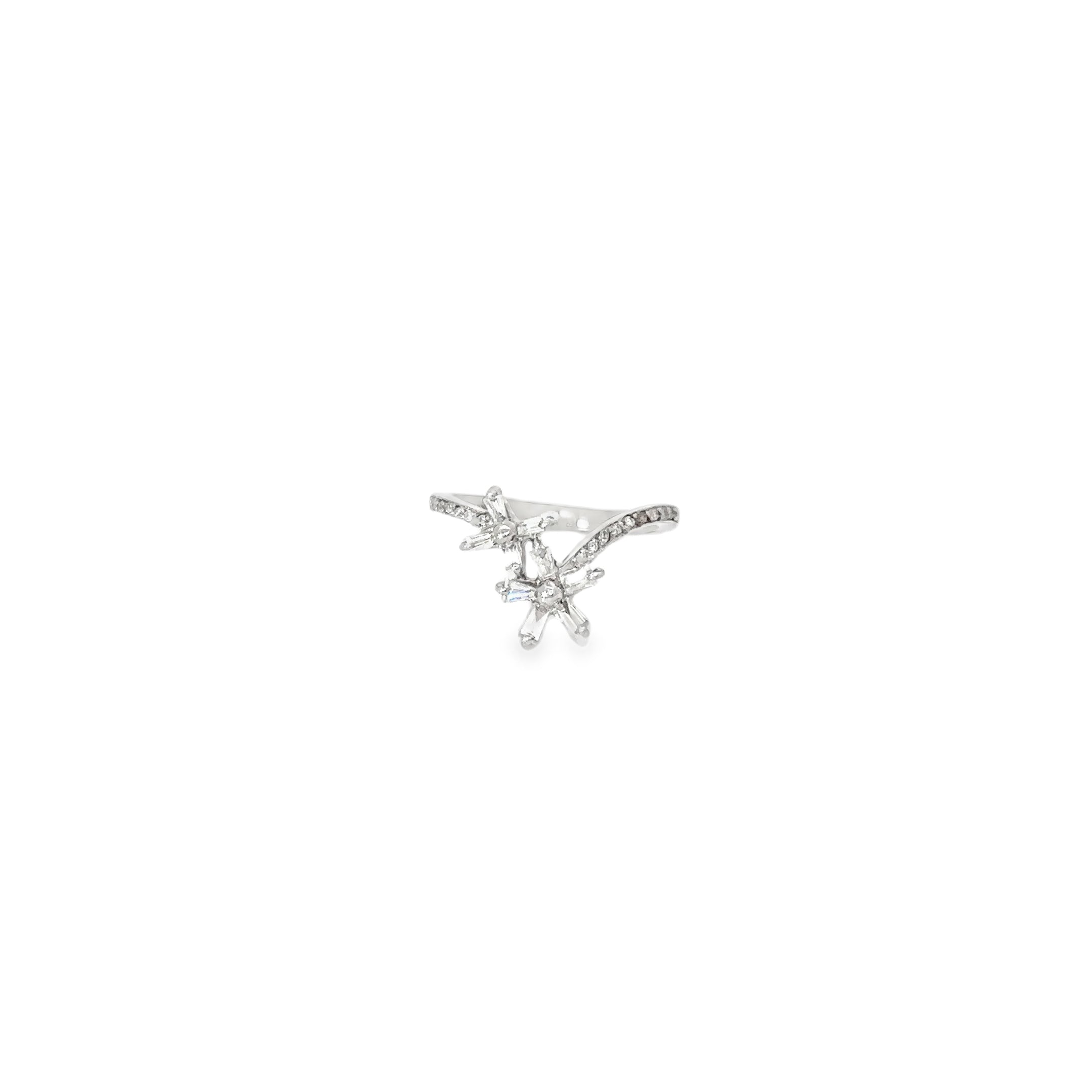 14K White Gold Flower ring