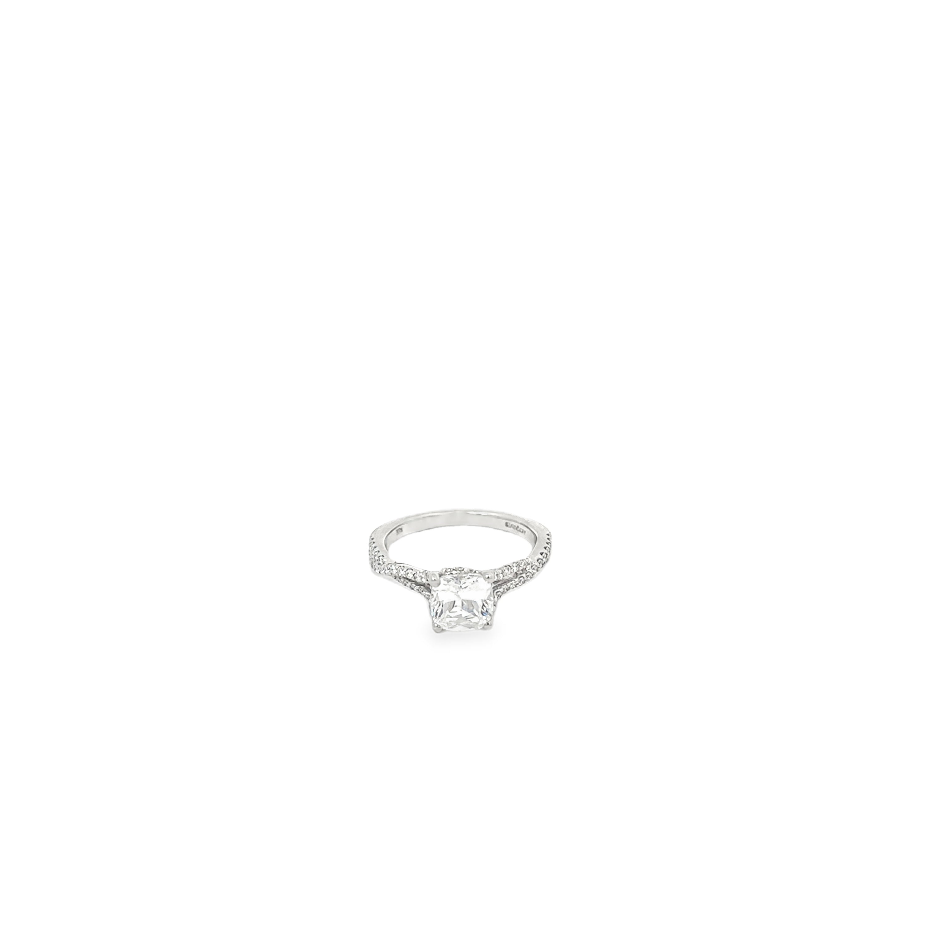 14K White Gold Twist with a Hidden Halo